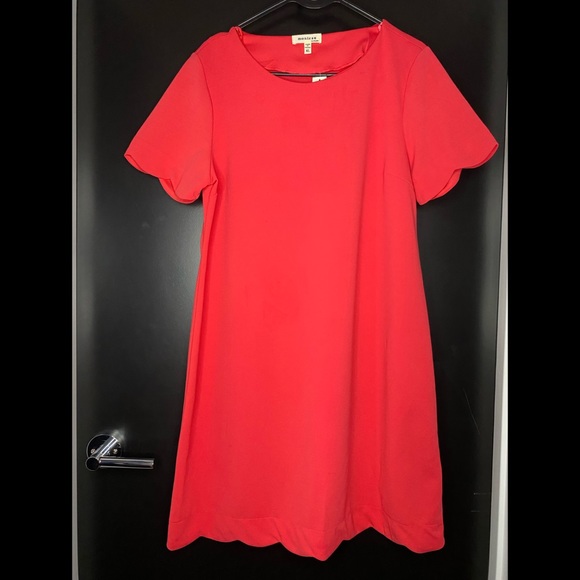 Dress - Picture 2 of 4